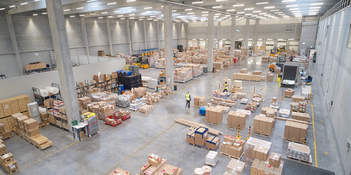 Lagerhalle von oben bei Kemmner Logistik